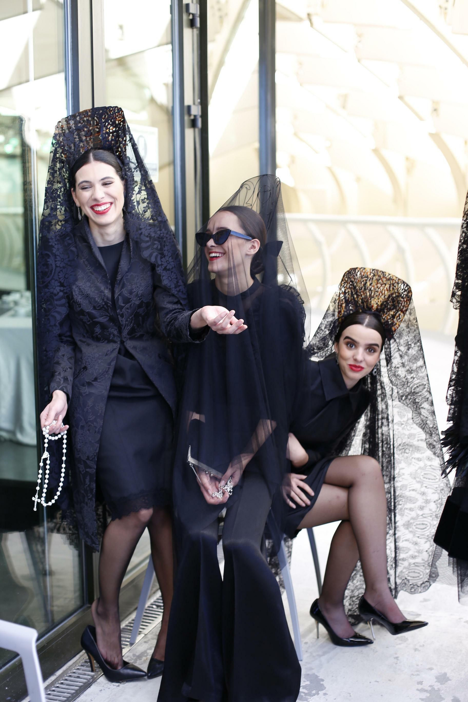 Desfile de mantillas en las setas organizado por Qlamenco.