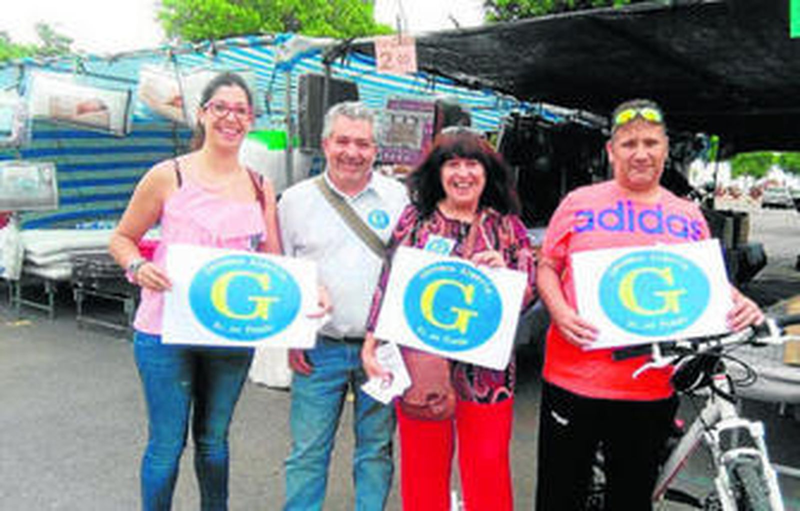 Ganemos Almería Sí Se Puede también está visitando estos días los mercadillos.