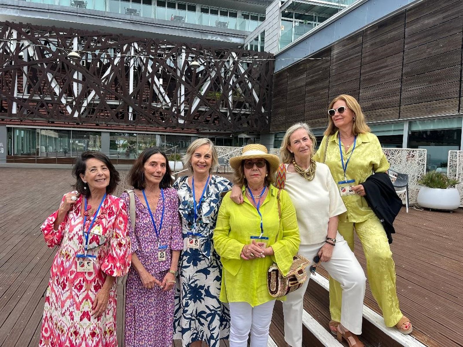 Lola Pérez Aparicio, María del Mar Guitart, María del Carmen Torre, Pachi Freire, Mariquilla Hortelano y Begoña Aguirregomezcorta.