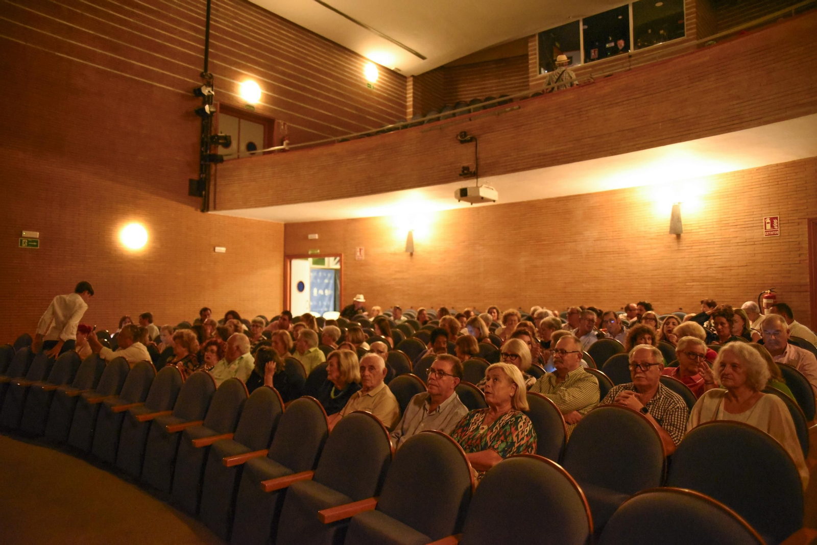 Fotos del certamen de coros rocieros en La Línea