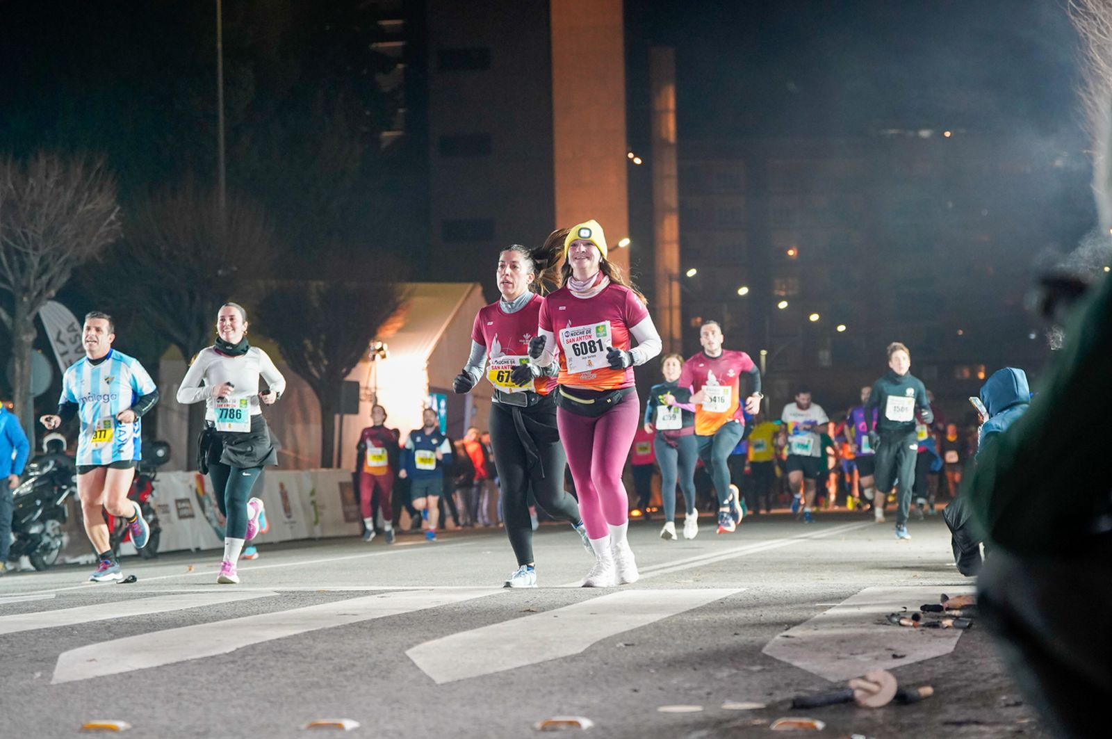 En imágenes: búscate en tu llegada a meta de la Carrera de San Antón 2026 (15)