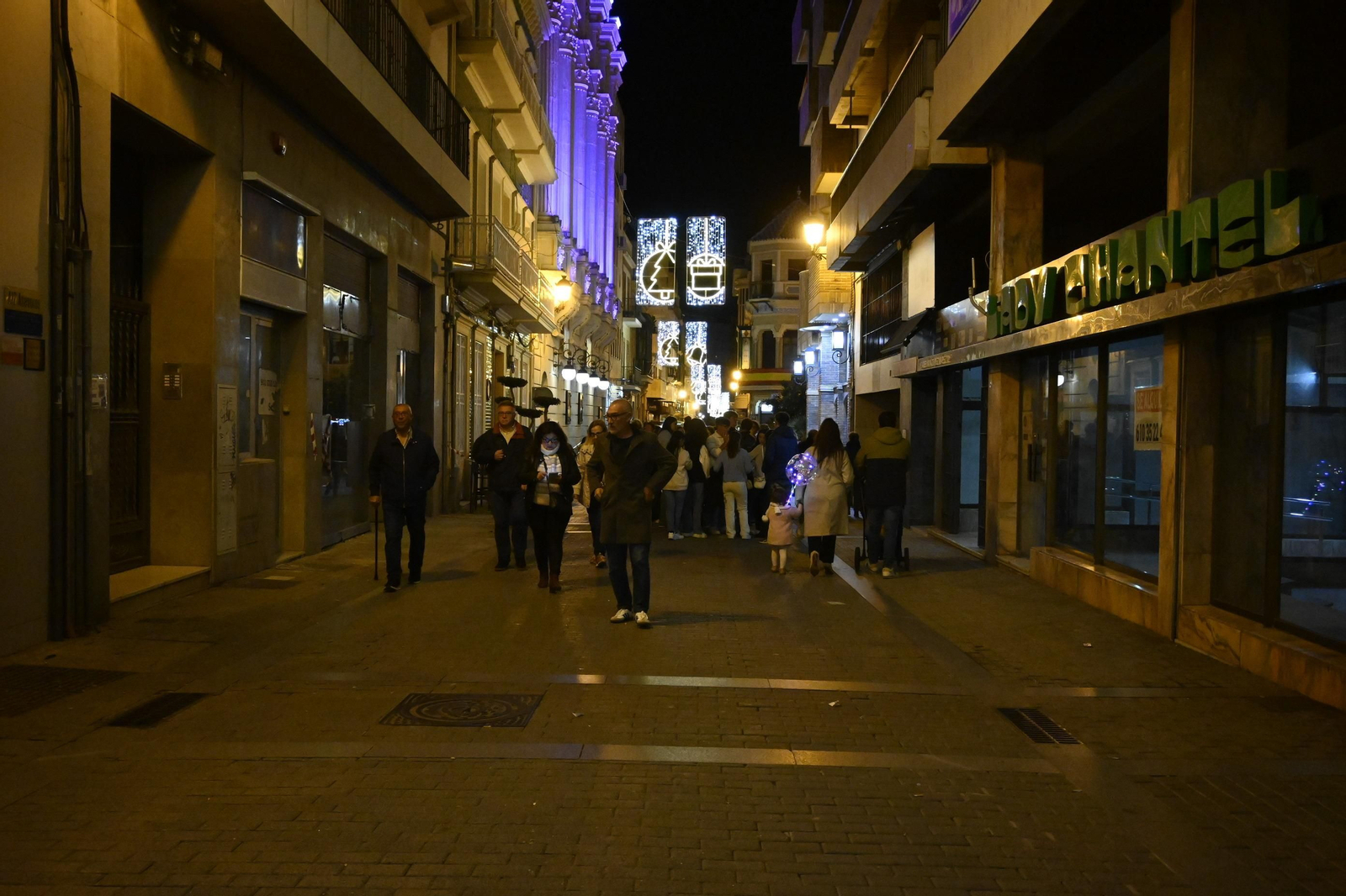 Imágenes del alumbrado navideño en las calles de Huelva