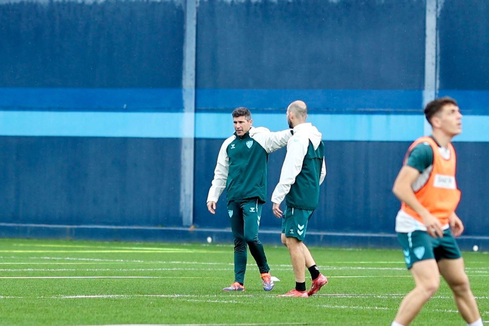 El Málaga CF ya juega el partido ante la Cultural Leonesa
