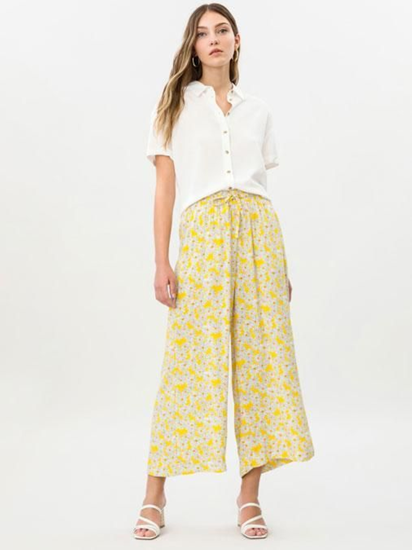 Pantalones culotte de Lefties.