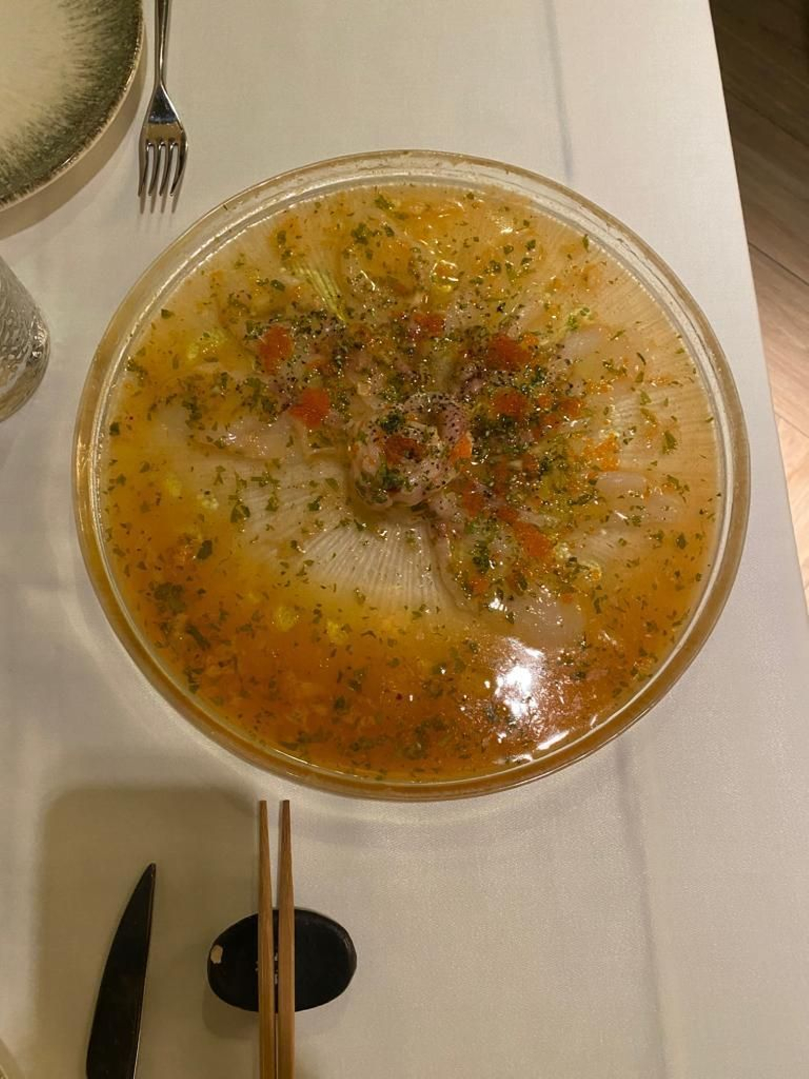 El tiradito de lubina del restaurante madrileño Mítiko