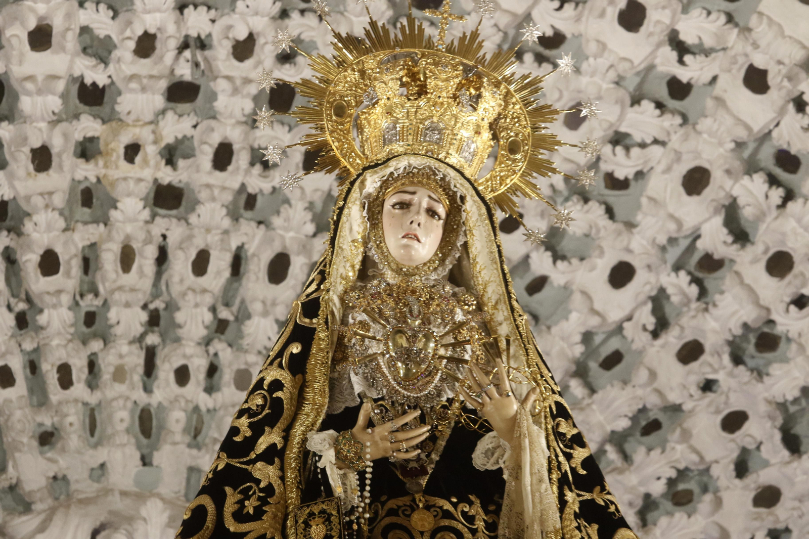 La Virgen de los Dolores, en su camarín. La Virgen de los Dolores, en su camarín.