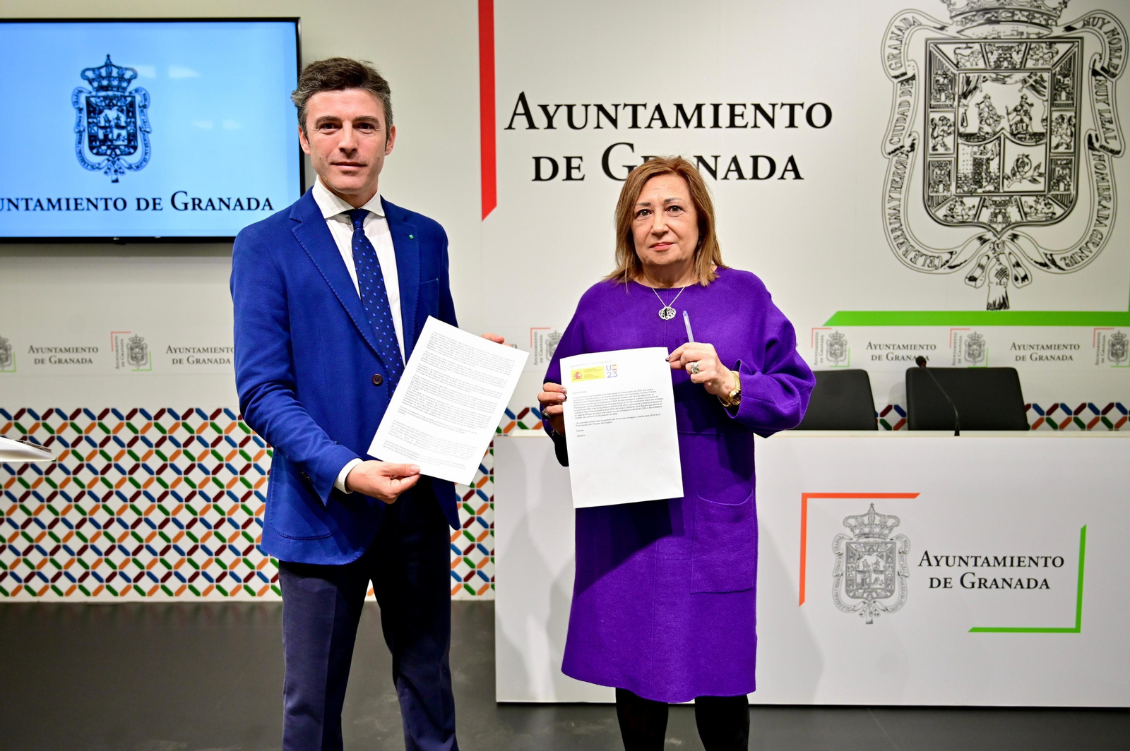 Saavedra y Pallarés, esta mañana explicando la situación del presupuesto.