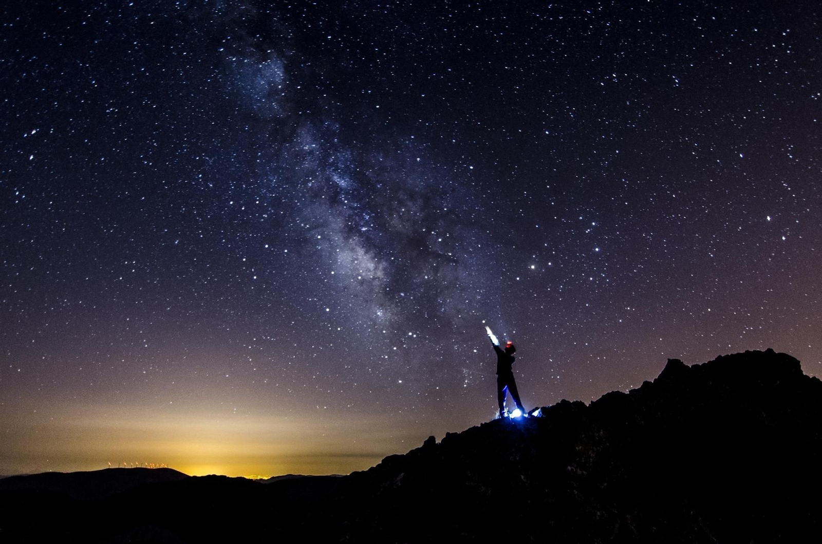 Valdepeñas es un destino Starlight, ideal para contemplar el cielo nocturno. Valdepeñas es un destino Starlight, ideal para contemplar el cielo nocturno.
