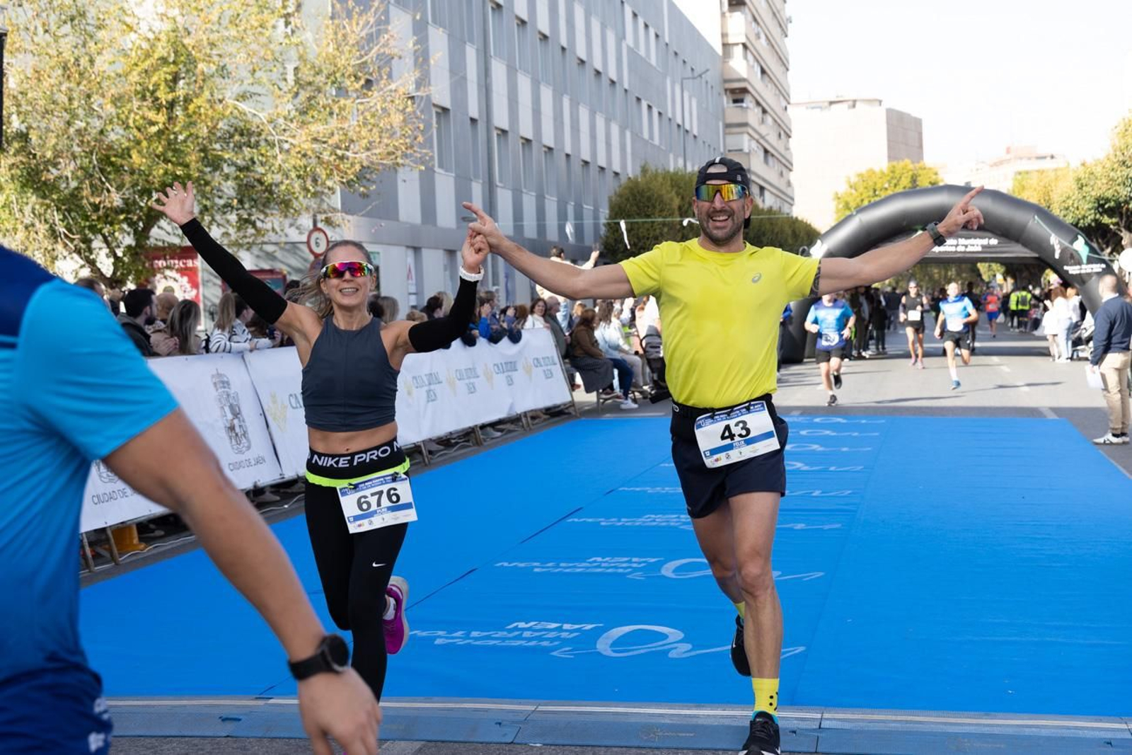 En imágenes: multitudinaria e histórica XXIX Media Maratón 'Ciudad de Jaén' y 10k en memoria de Paco Manzaneda
