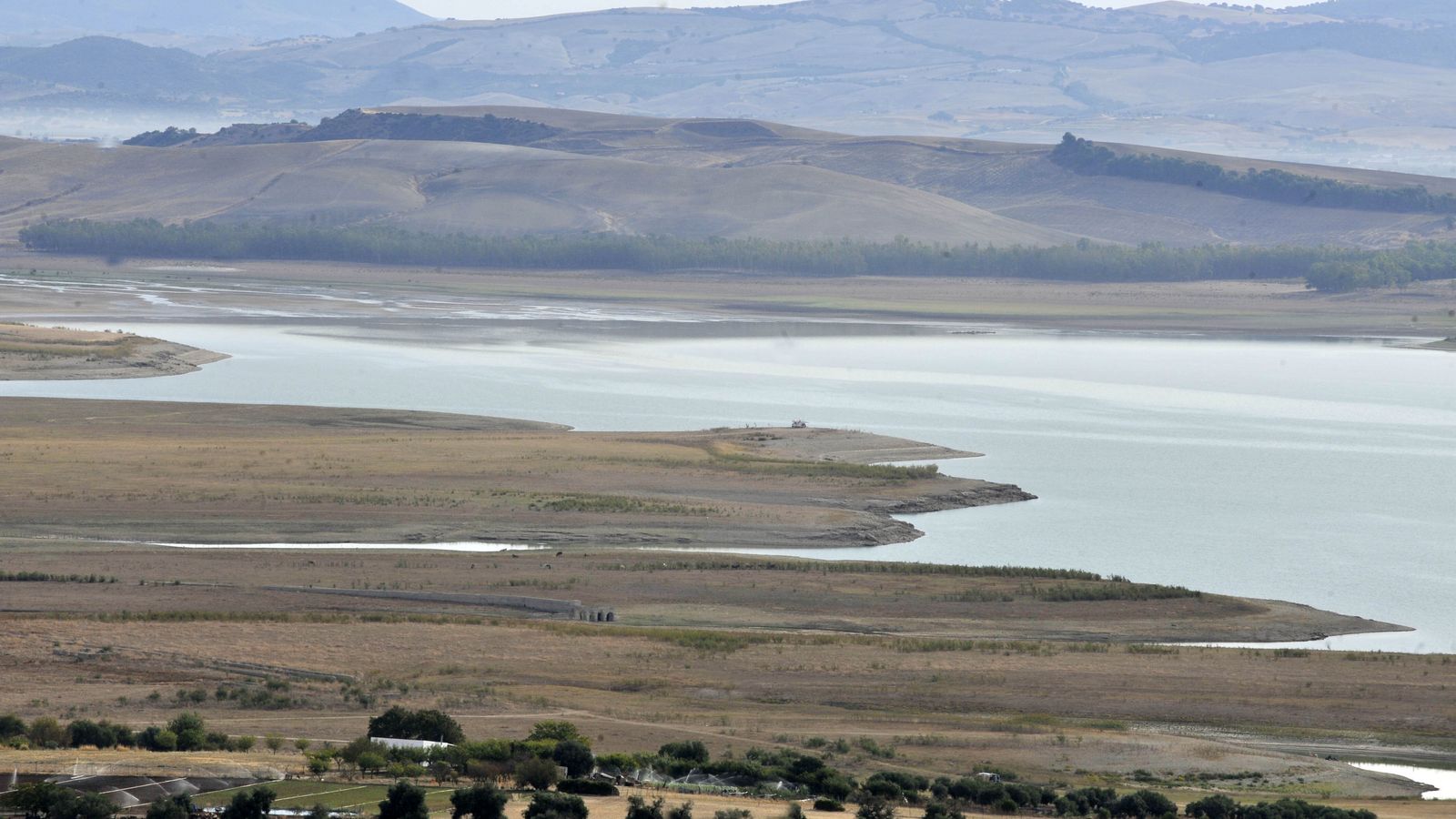 Imagen del pantano de Bornos.