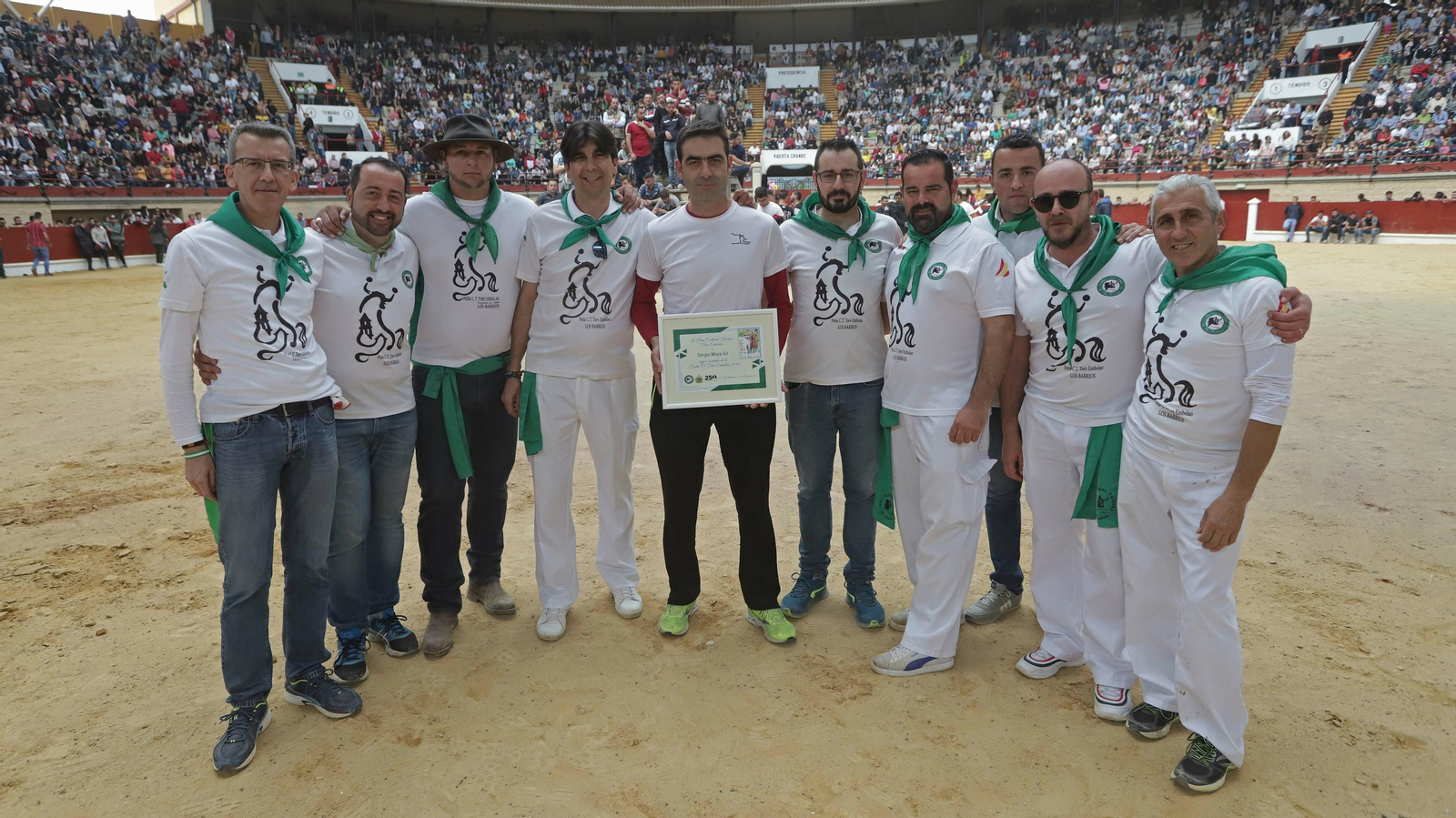 Imágenes del Toro Embolao de Los Barrios