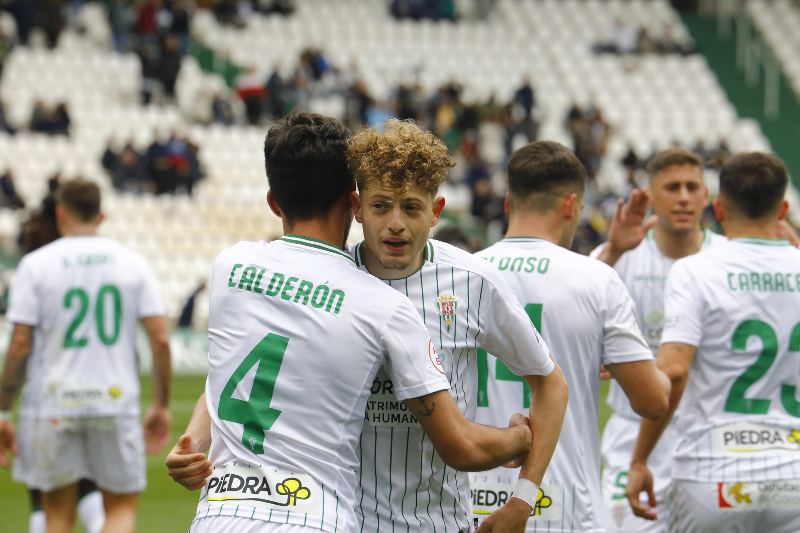 La victoria del Córdoba CF ante la Cultural Leonesa, en imágenes