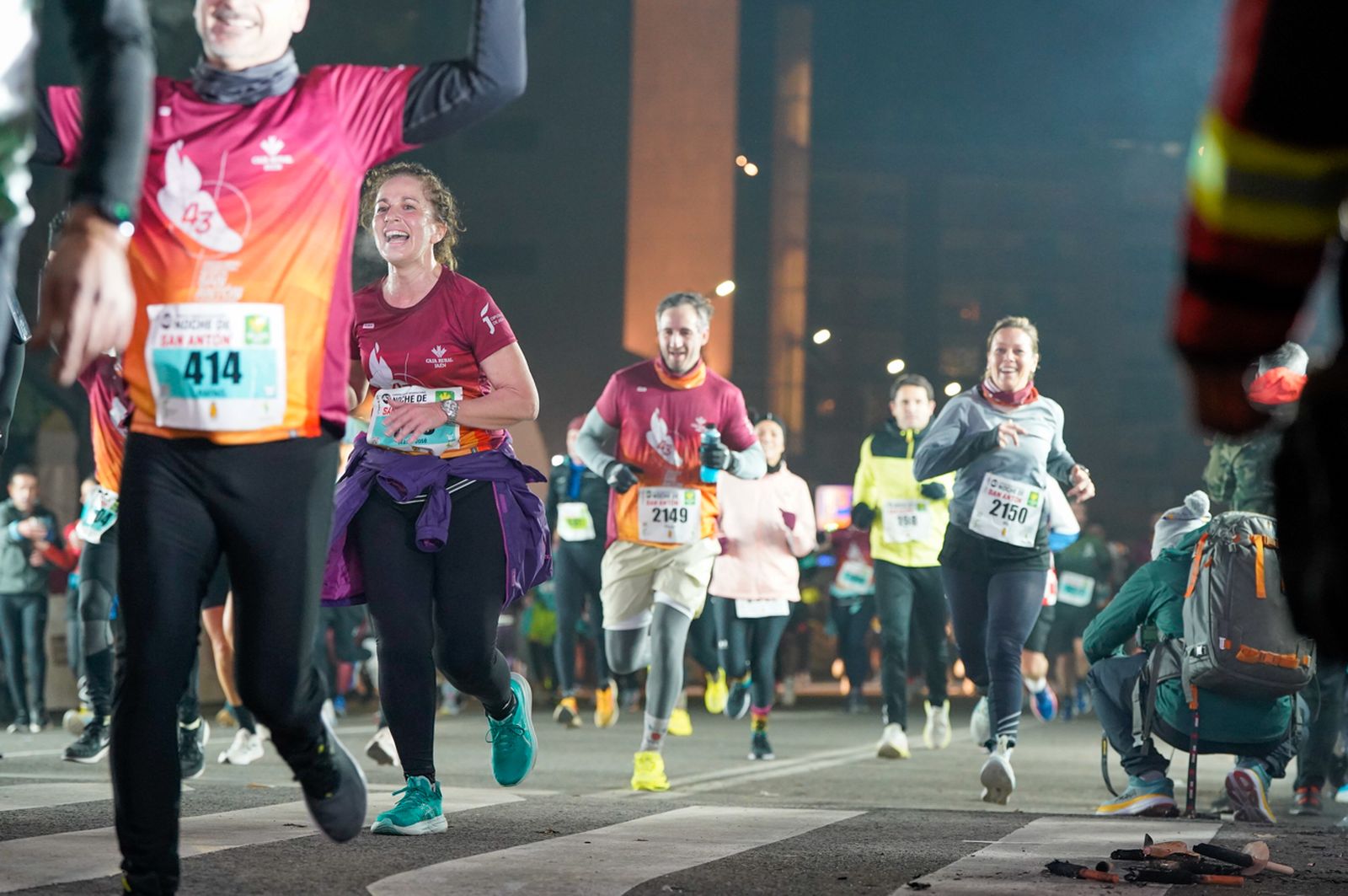 En imágenes: búscate en tu llegada a meta de la Carrera de San Antón 2026 (13)