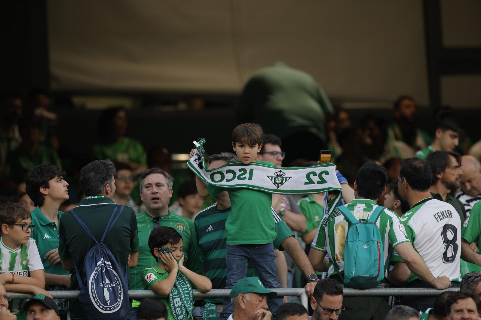 Búscate en las fotos del Betis - Fiorentina