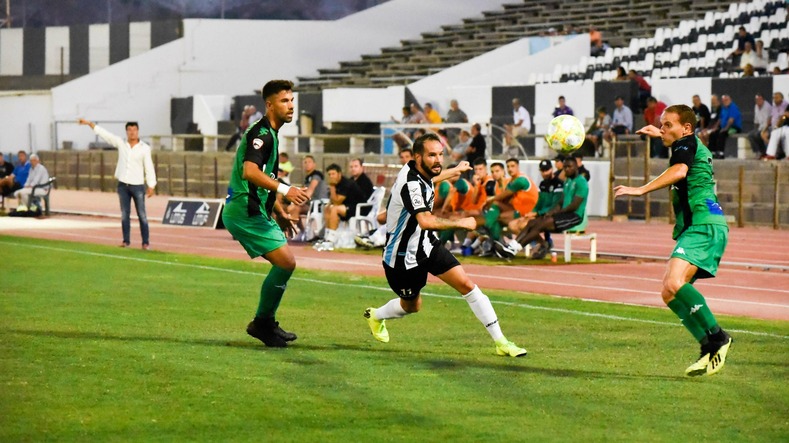 Real Balompédica Linense - Europa FC imagenes del XI Trofeo Balompédica Linense