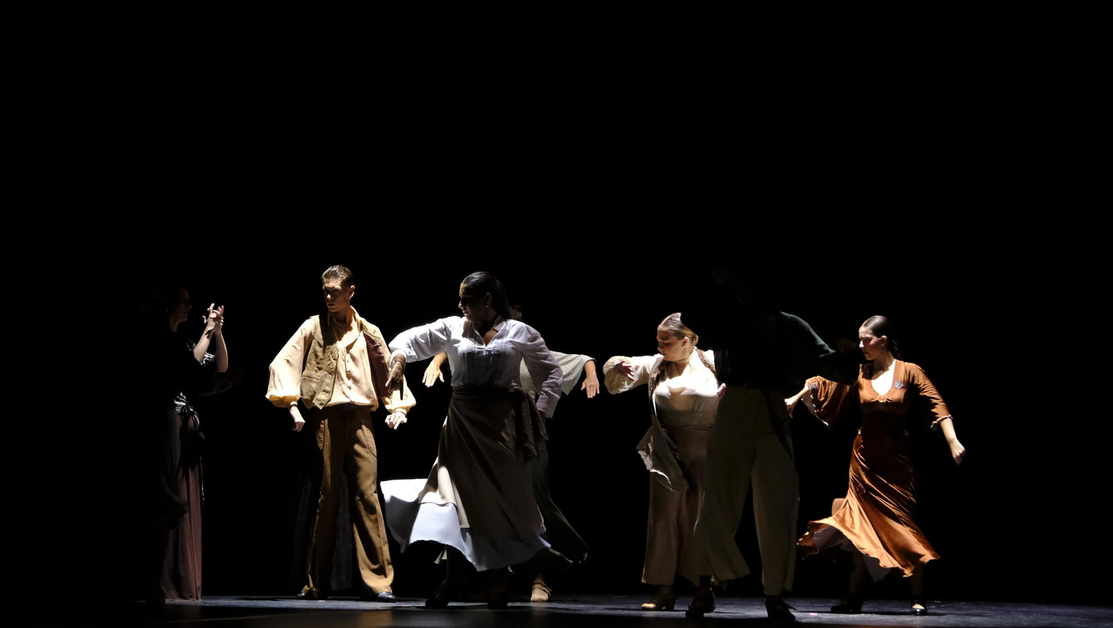 Inauguración del Curso Escolar 2025-2026 en el Conservatorio Profesional de Danza Kina Jiménez, en imágenes