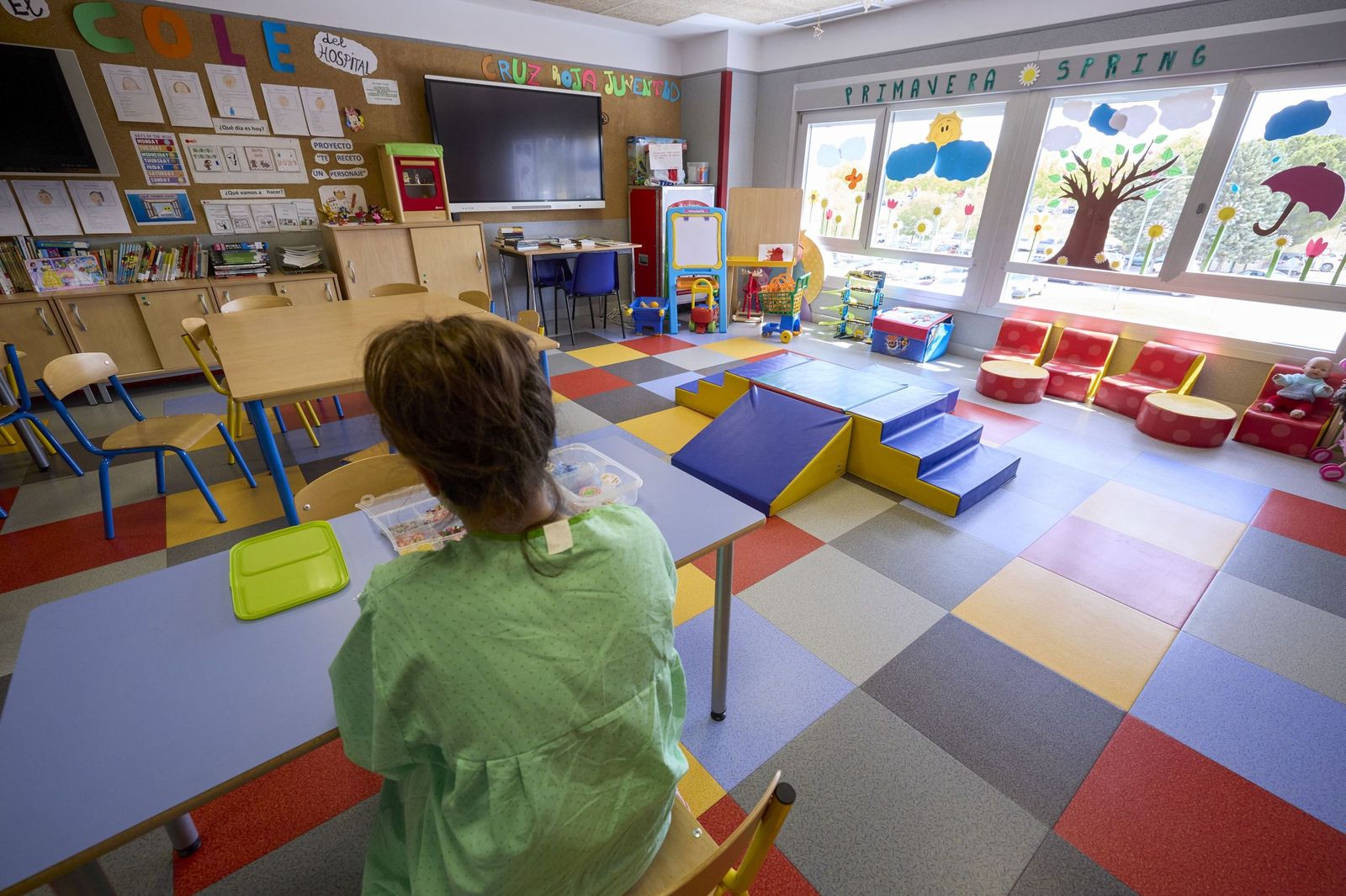 El aula hospitalaria de la planta de Pediatría de un hospital.