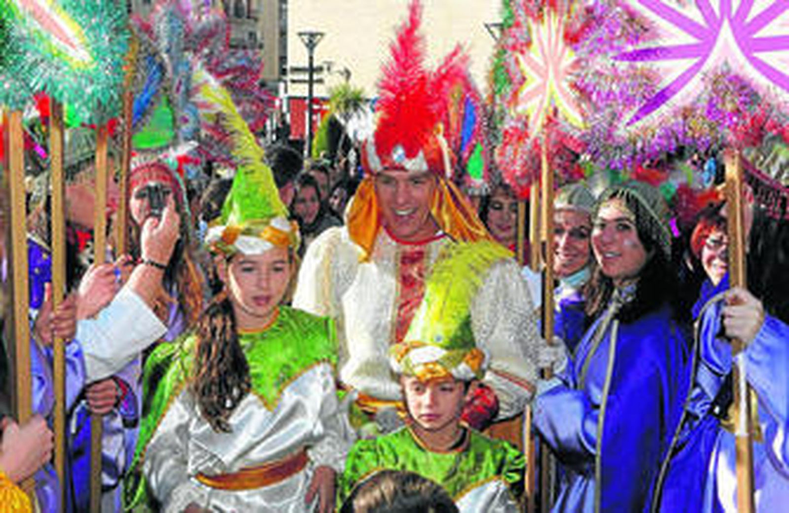 El Cordobés encarnó la figura del Heraldo Real en el Hospital Virgen del Rocío.