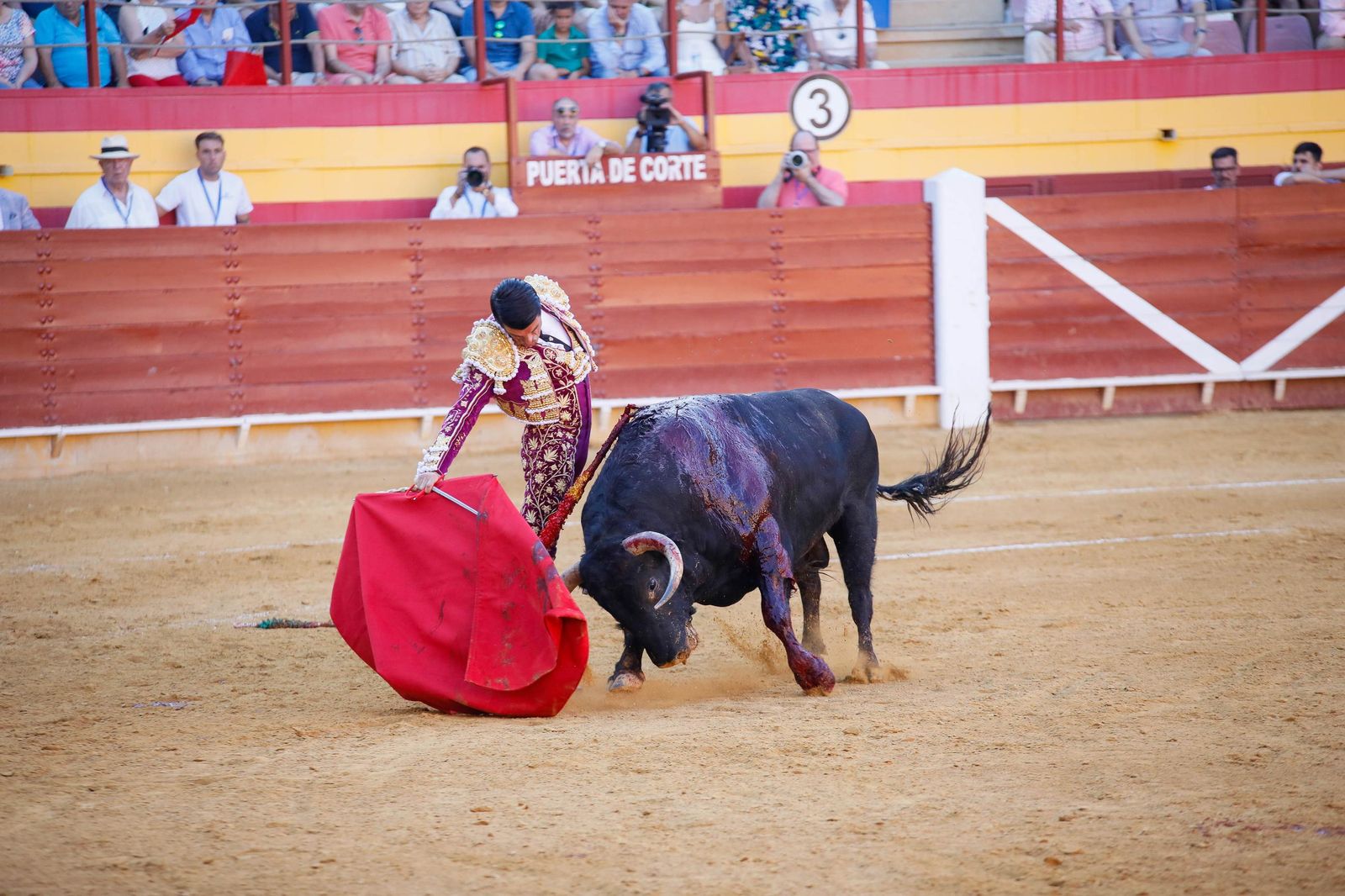 Corrida de toros en Roquetas, en imágenes