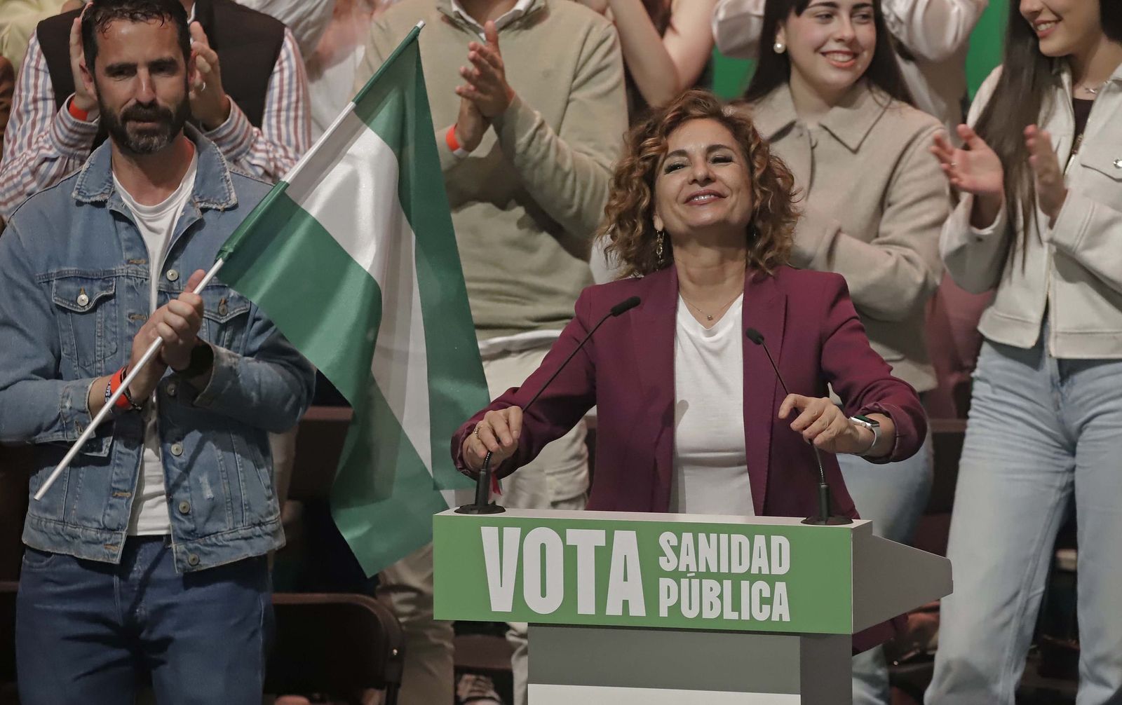 Fotos del mitin del PSOE con Pedro Sánchez y María Jesús Montero en La ...