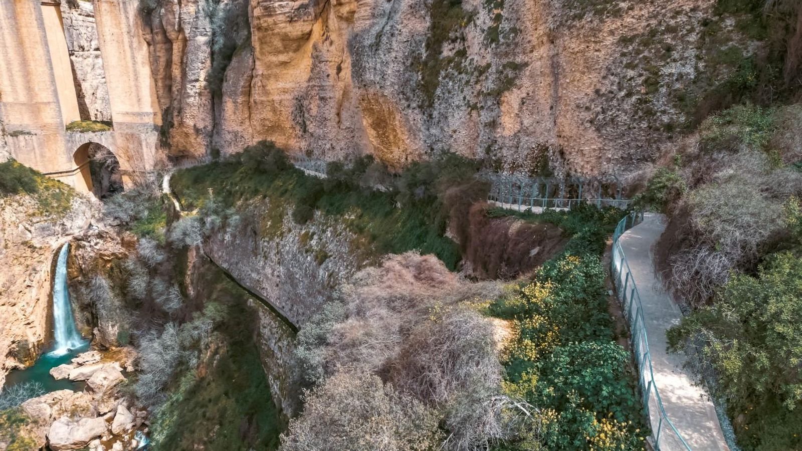 El Desfiladero del Tajo de Ronda. El Desfiladero del Tajo de Ronda.