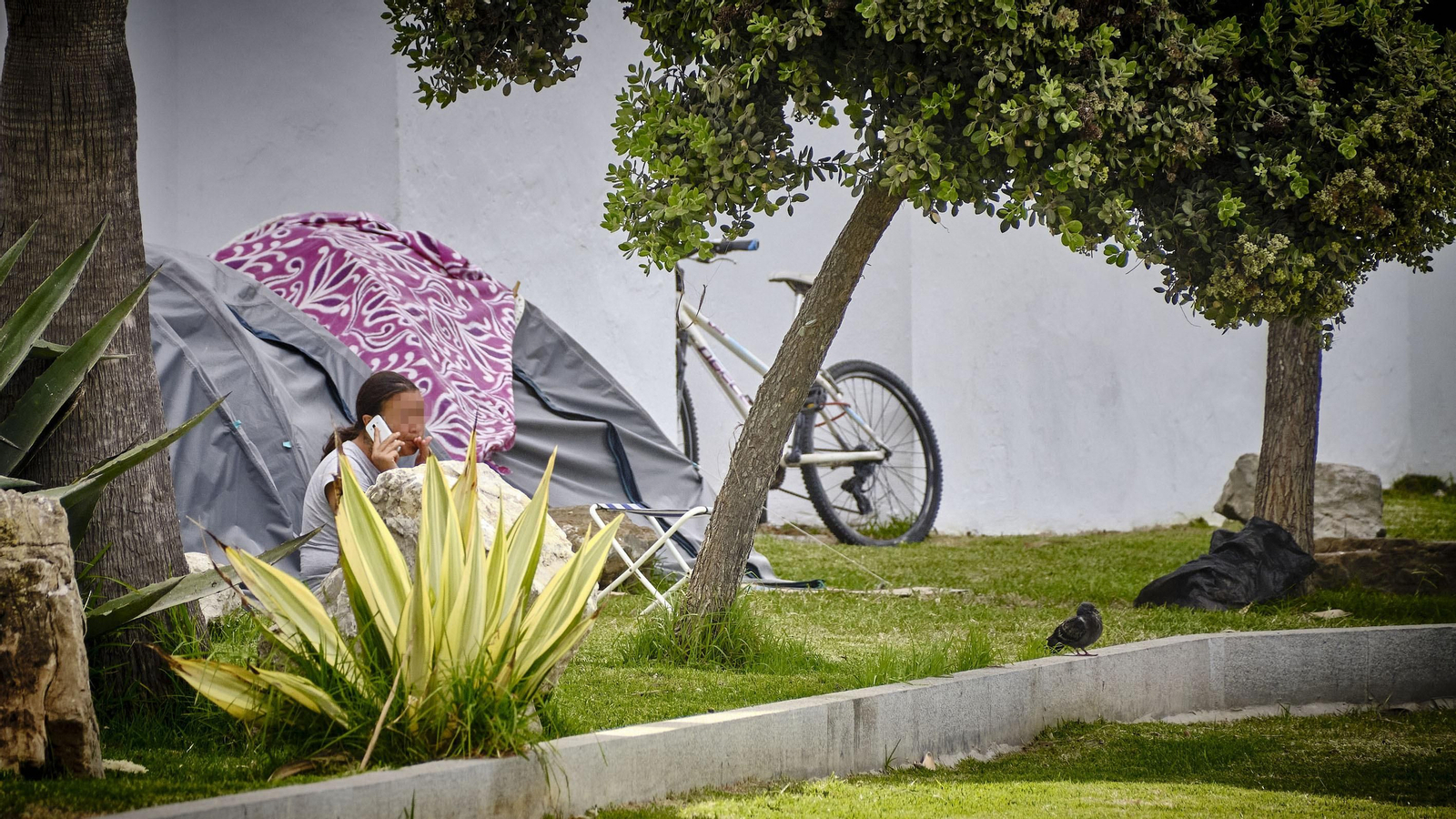 Acampada en la trasera de la peña La Perla.