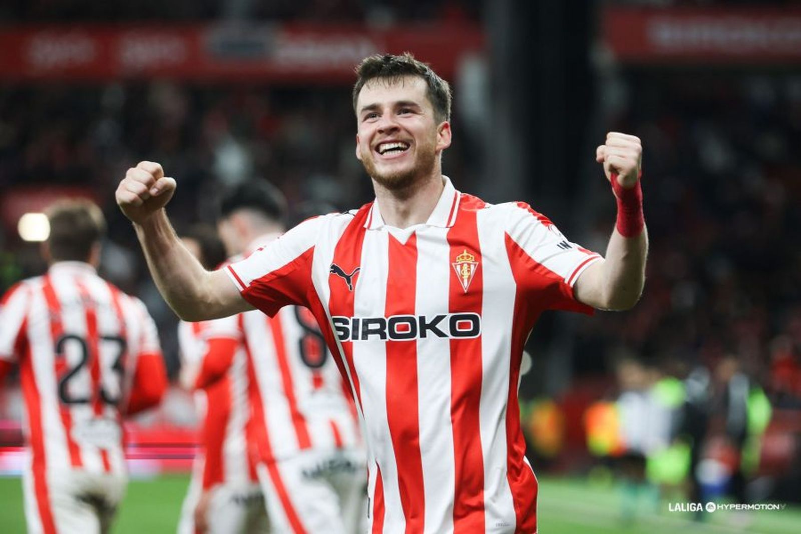 El Sporting golea al colista Mirandés, próximo rival del Málaga CF