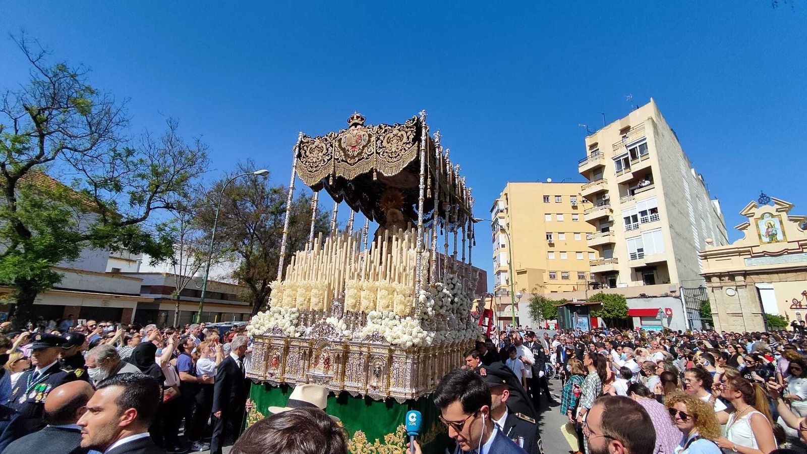 La Esperanza de la Trinidad por María Auxiliadora