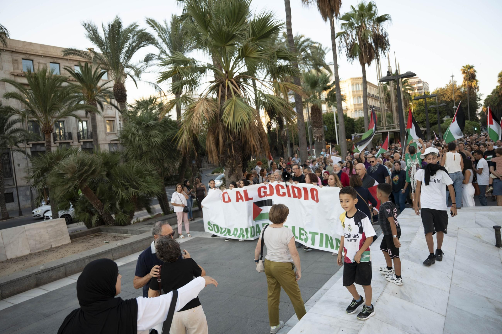Manifestación convocada por la Plataforma Almería por Palestina