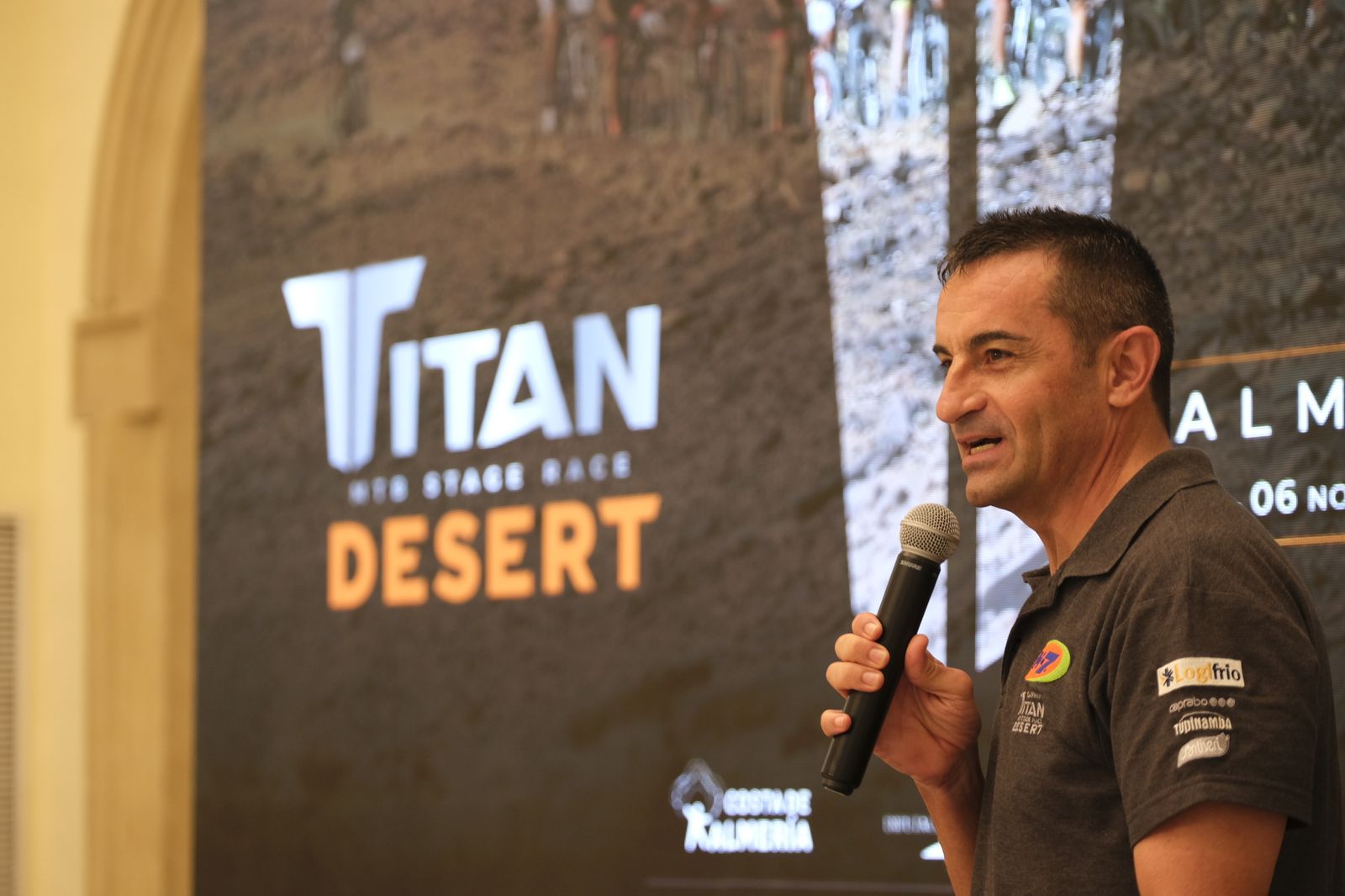 Fotogalería presentación Titan Desert Almería