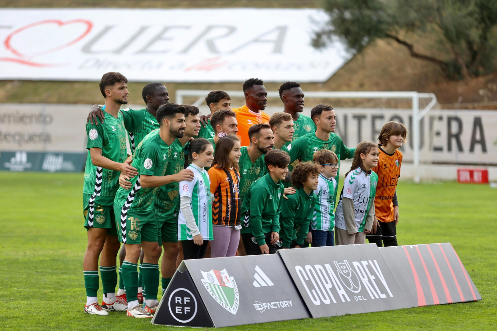 El Antequera, durante el partido ante el Huesca