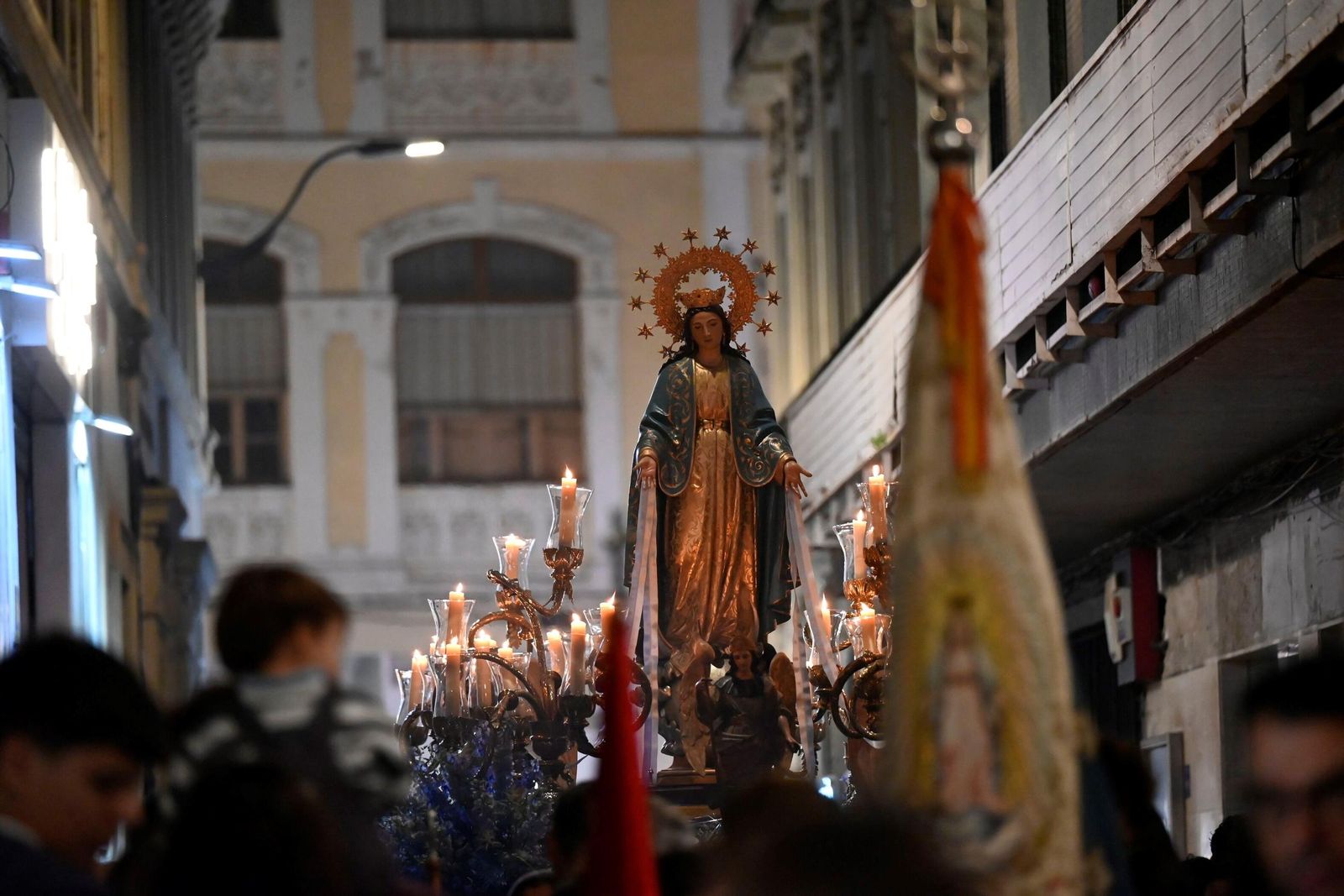 La procesión de la Virgen de la Medalla Milagrosa de Córdoba, en imágenes