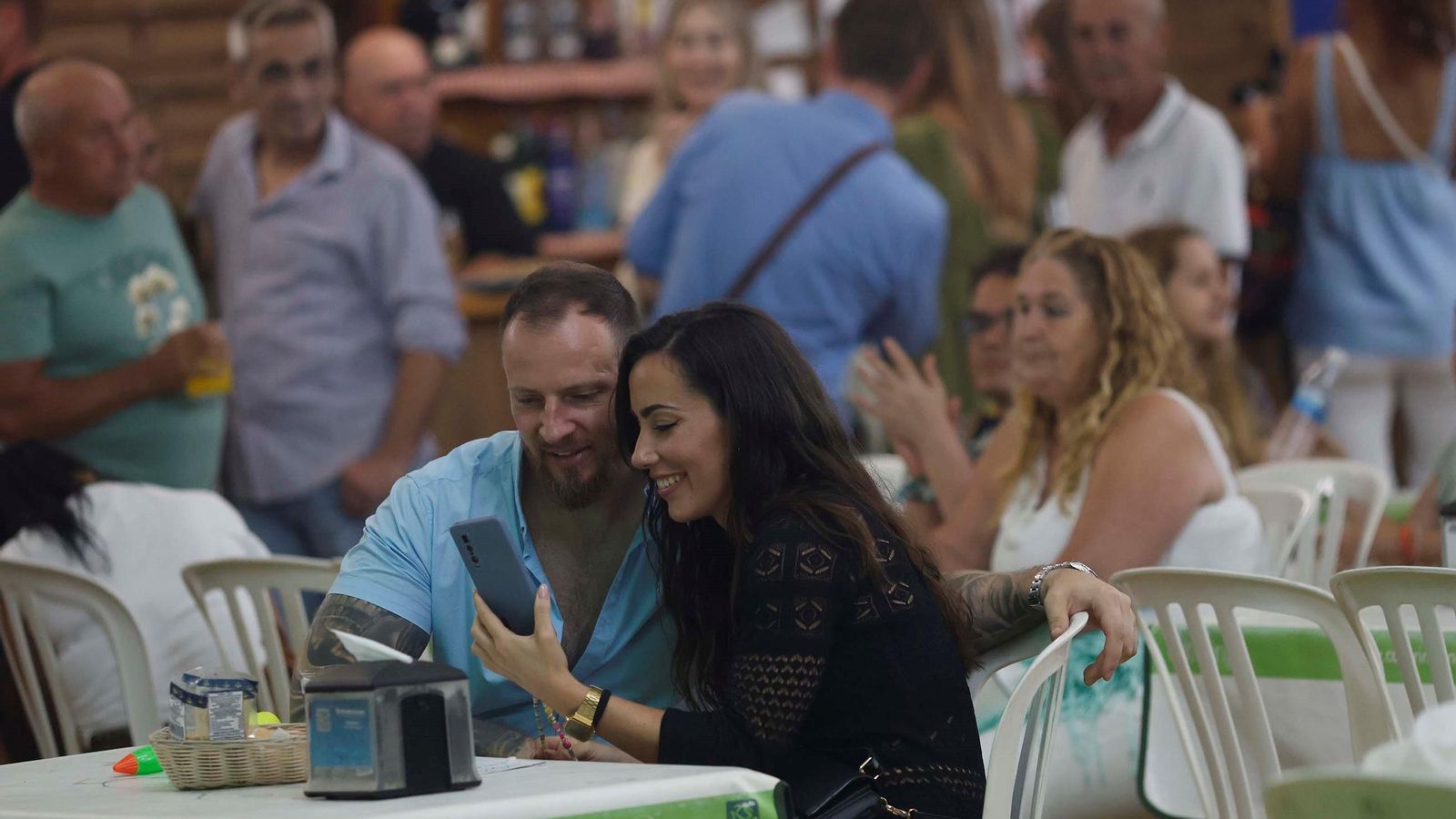 Ambiente de la noche en La Salvaora.