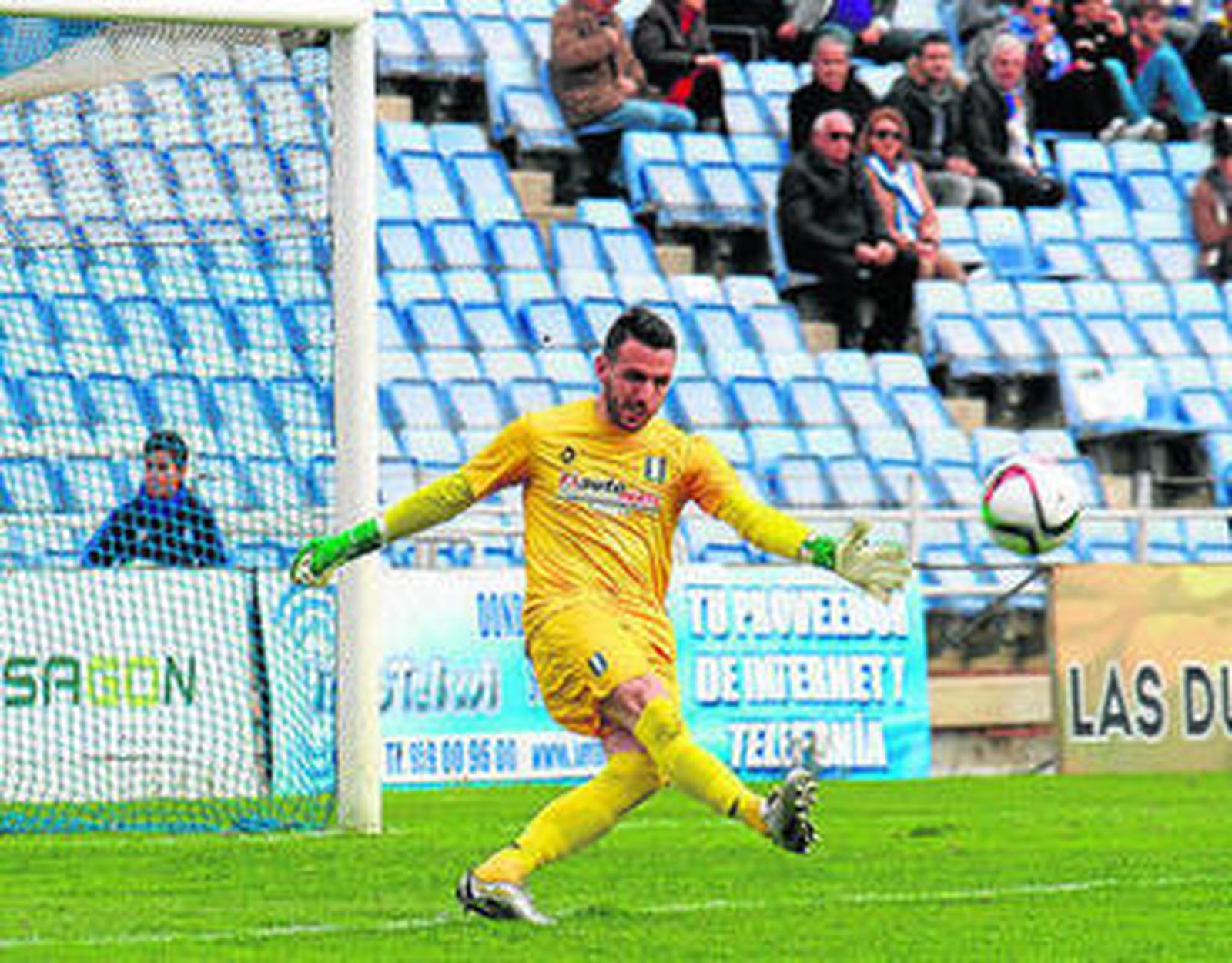 La presencia de Rubén ante el Murcia será duda hasta última hora.