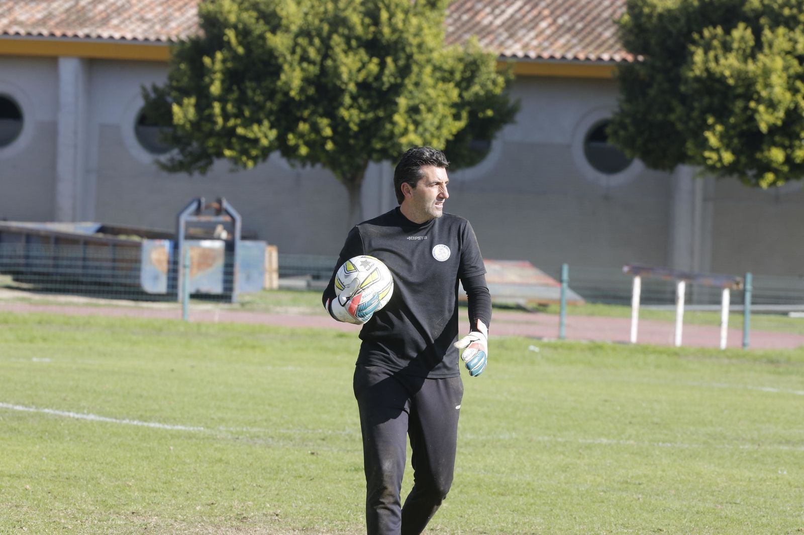 El guardameta Edu Villegas podría disputar esta tarde su último partido como jugador del Xerez DFC.