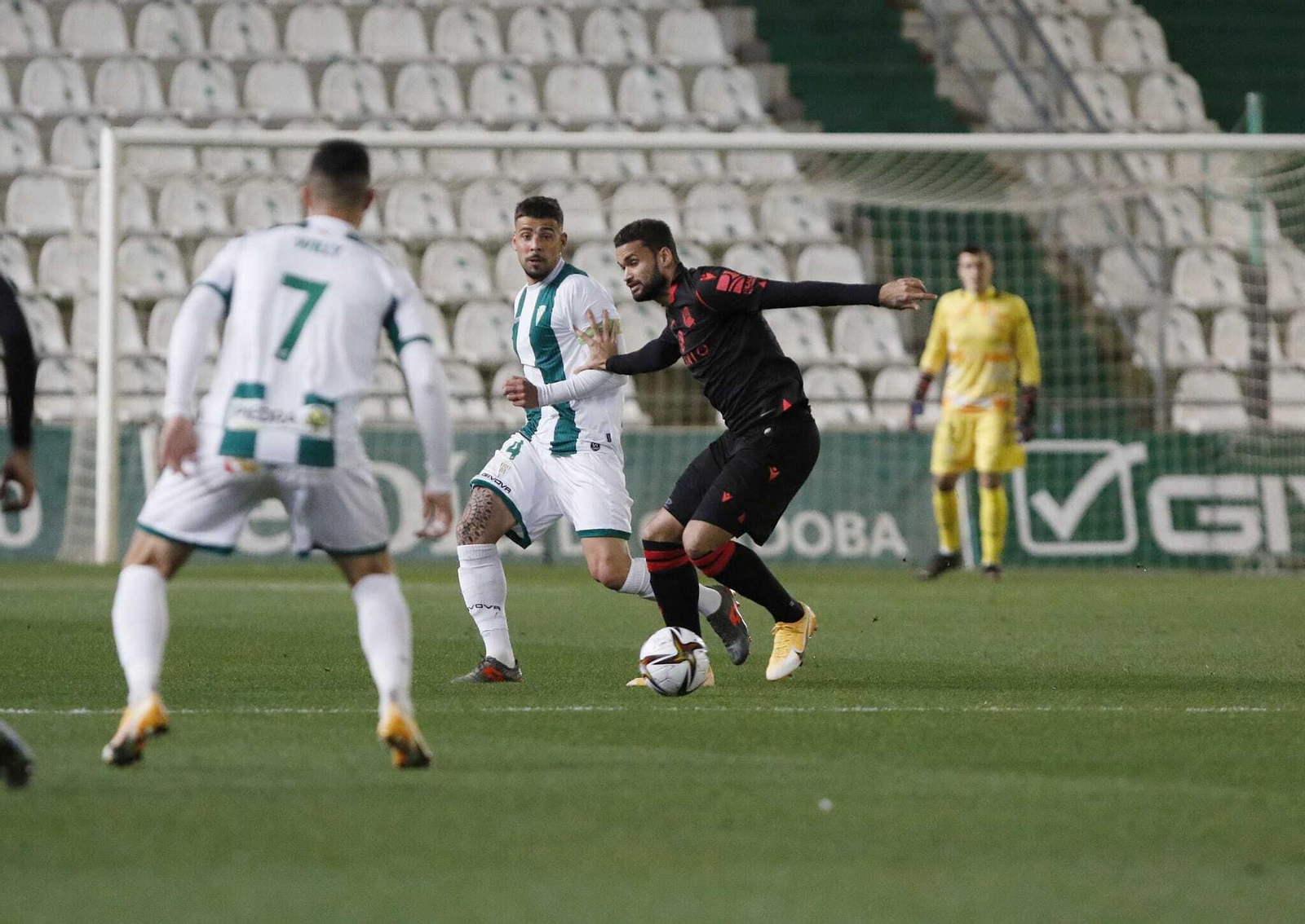 Las fotografías de la derrota del Córdoba CF ante la Real Sociedad en Copa del Rey