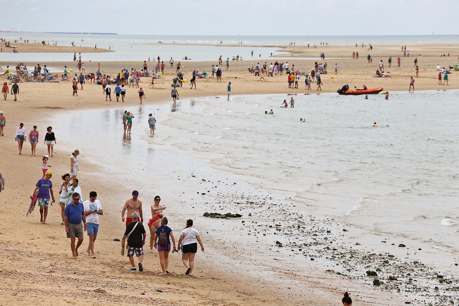 Mañanas nubladas de paseos por las playas de Huelva