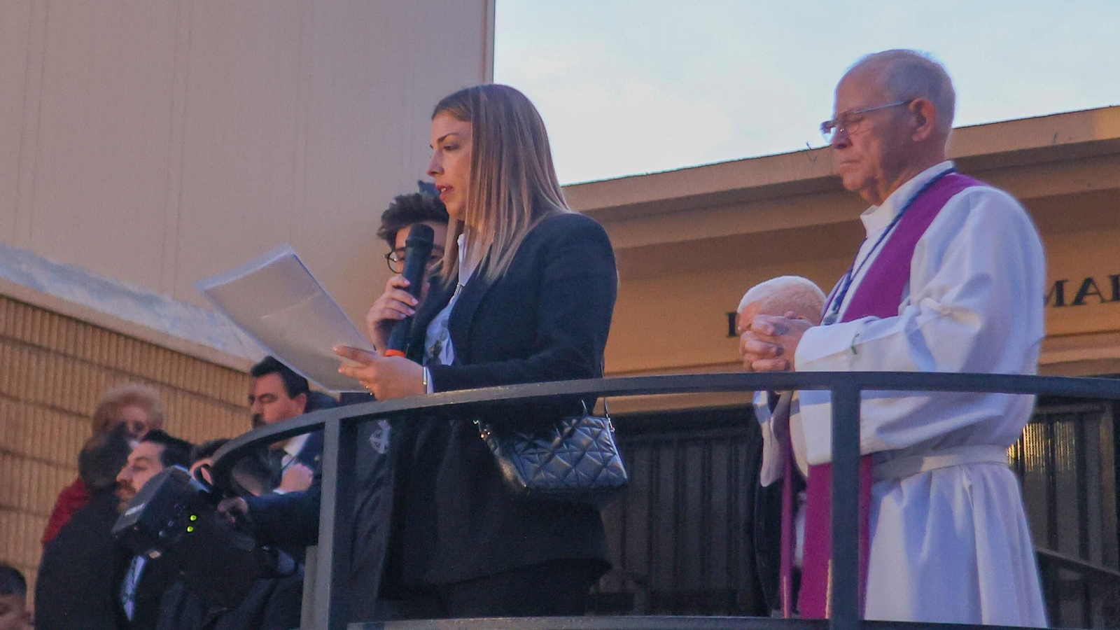 Las mejores imágenes del Vía Crucis de la Hermandad de los Salesianos 2025