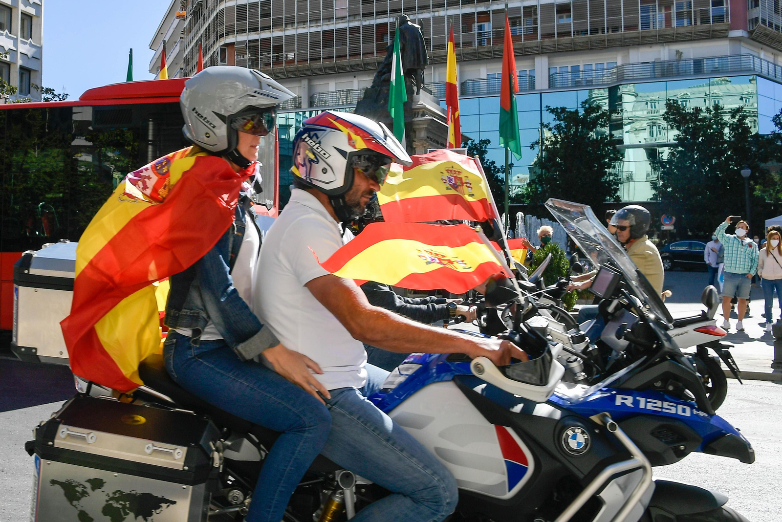 Fotos: Así ha sido la marcha organizada por Vox por la Hispanidad