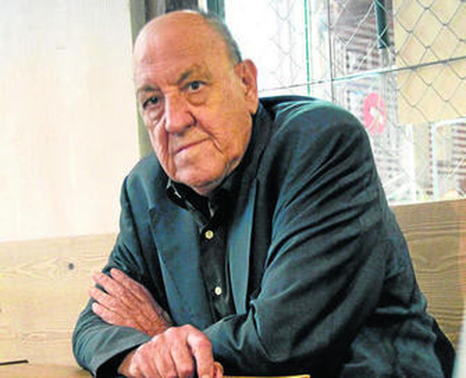 Javier Tomeo (Quicena, Huesca, 9 de septiembre de 1932-Barcelona, 22 de junio de 2013).