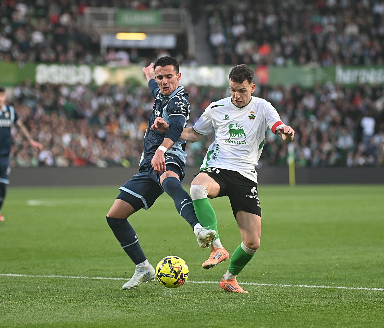 Las fotos de la derrota del Córdoba CF ante el Racing en Santander