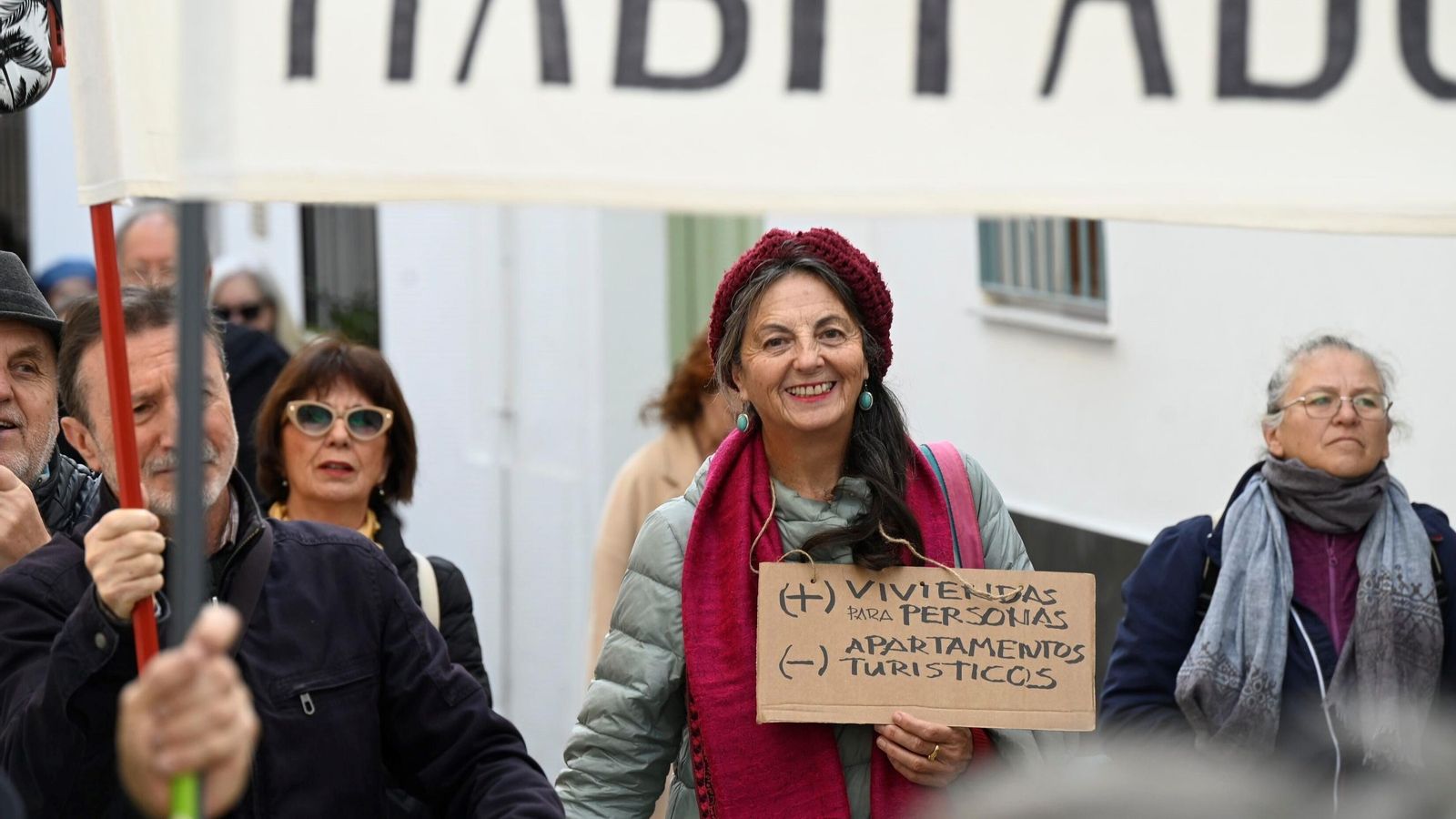 Vecinos durante el 'free tour'.