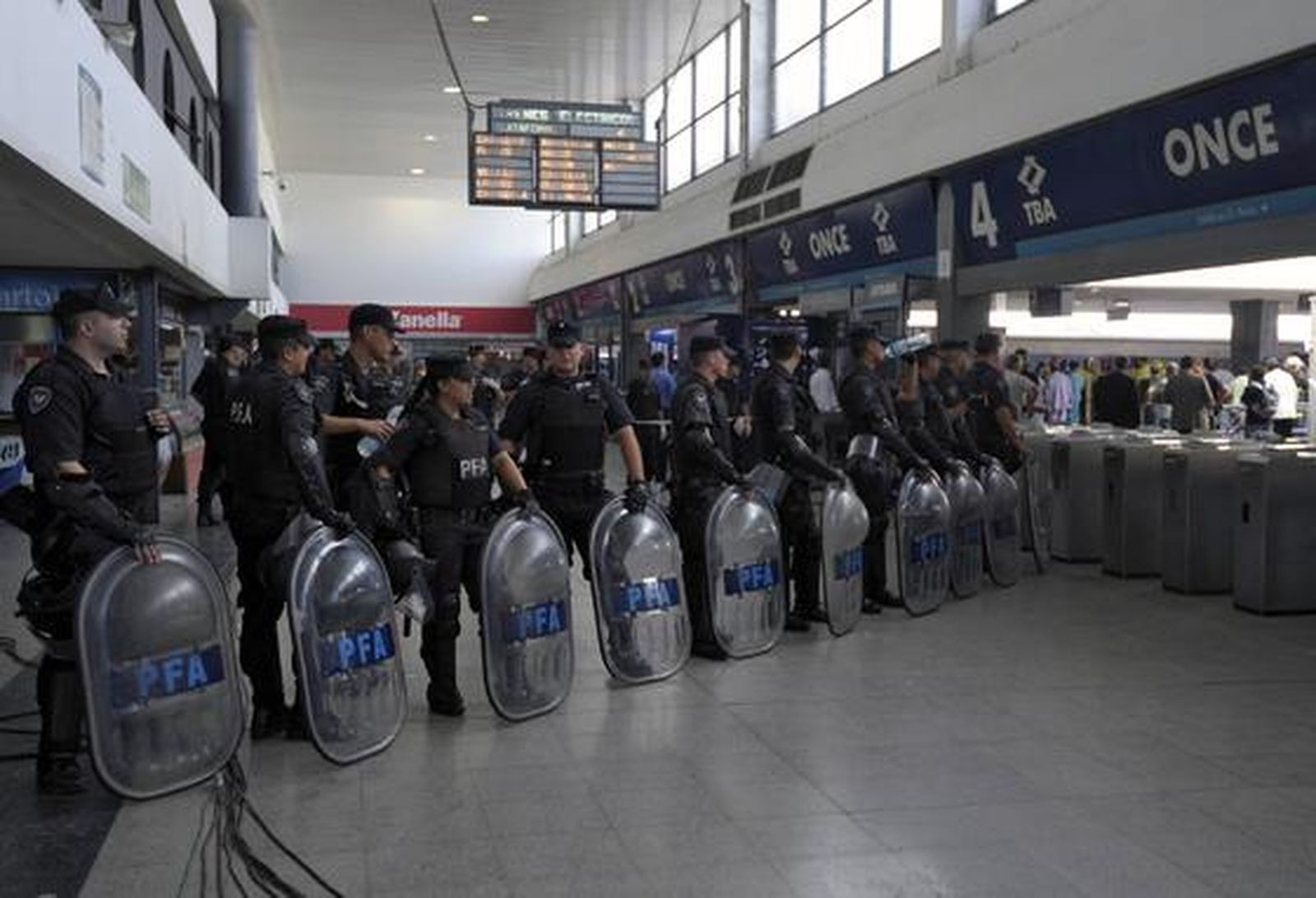 Un accidente cerca de Buenos Aires origina cientos de heridos y un gran número de muertos.

Foto: AFP Photo/ Reuters