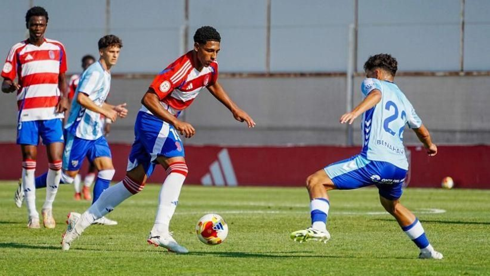 Los rojiblancos vencieron en casa al filial boquerón