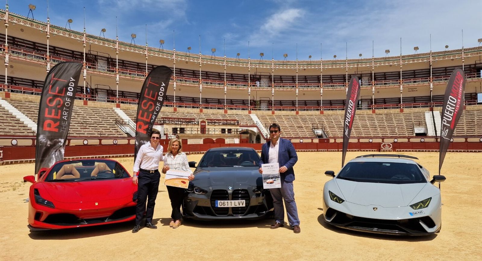 Algunos de los vehículos que se expondrá en la Plaza de Toros el próximo sábado.