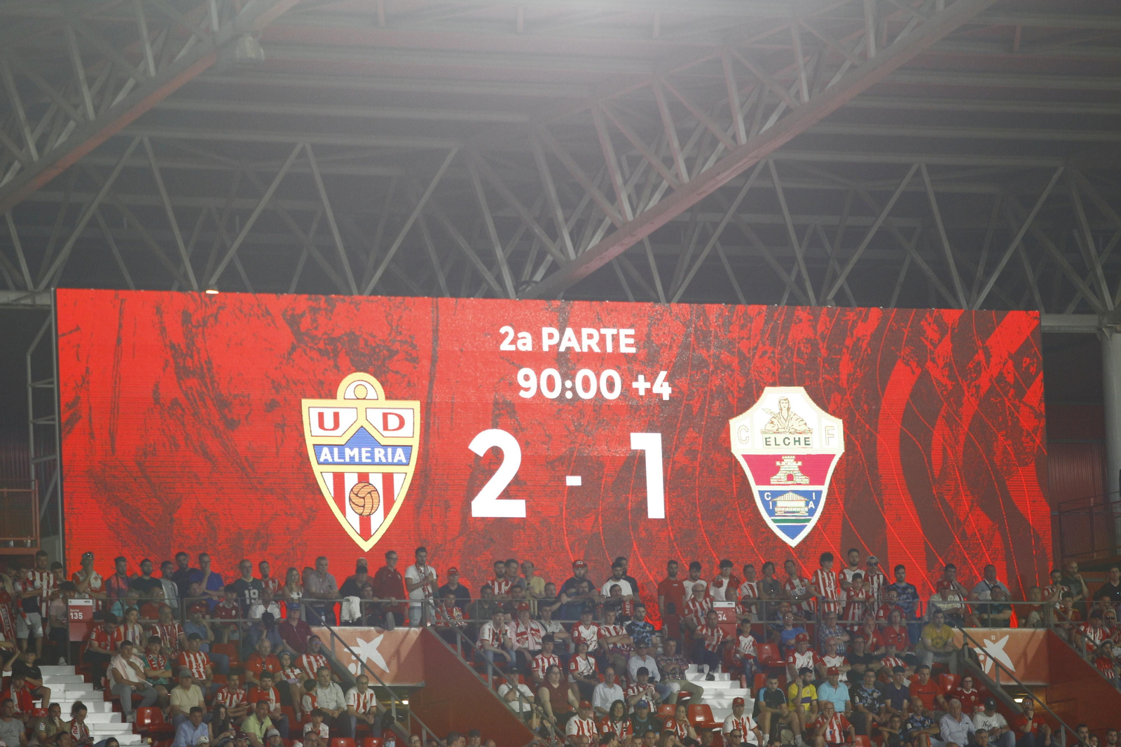 Imágenes del partido U.D. Almería-Elche C.F.