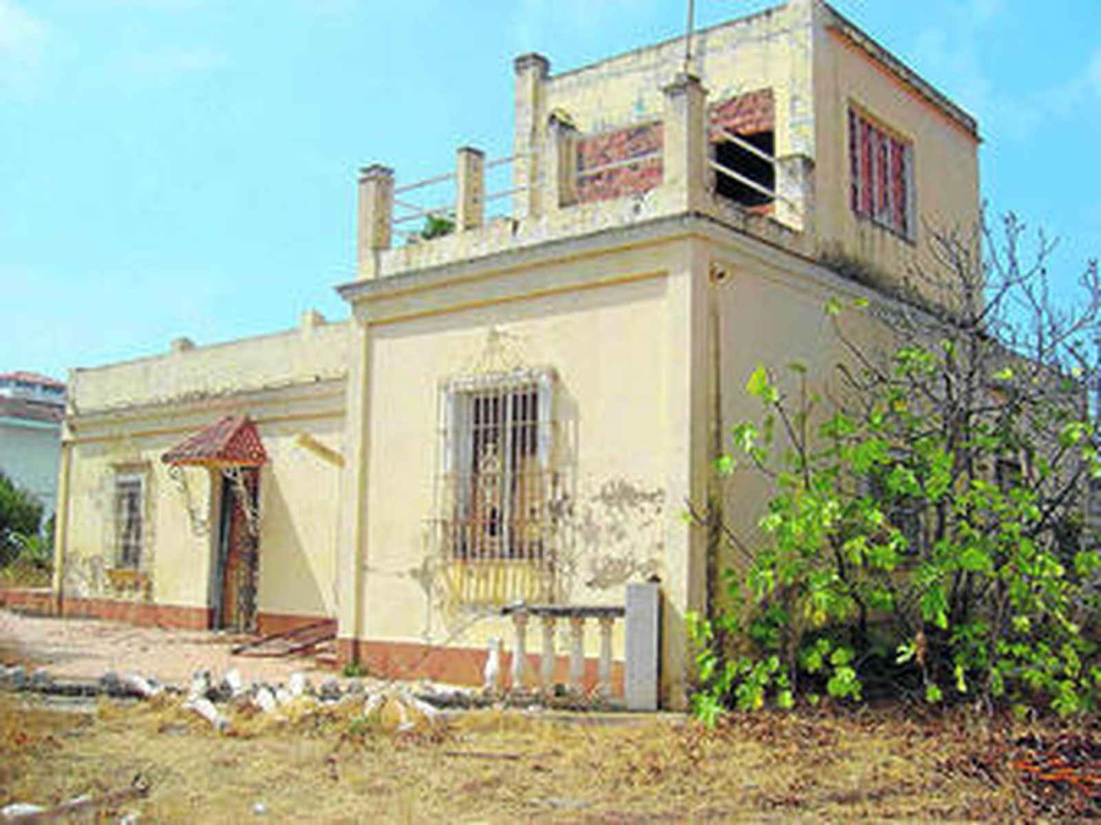 Imagen tomada ayer en la casa abandonada de Villa Antonia.