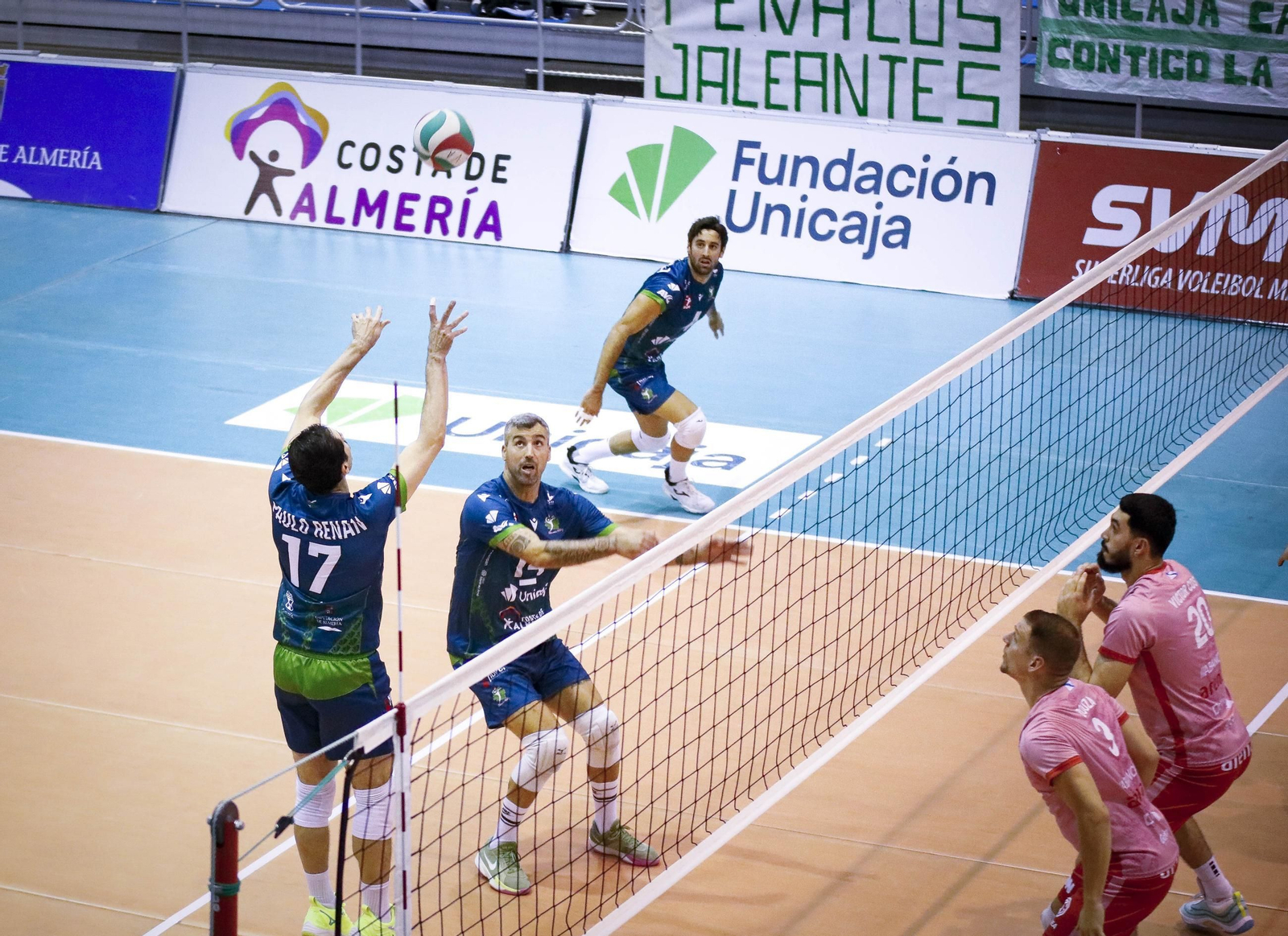 Unicaja Costa de Almería-Arenal Emeve de la Superliga, en imágenes