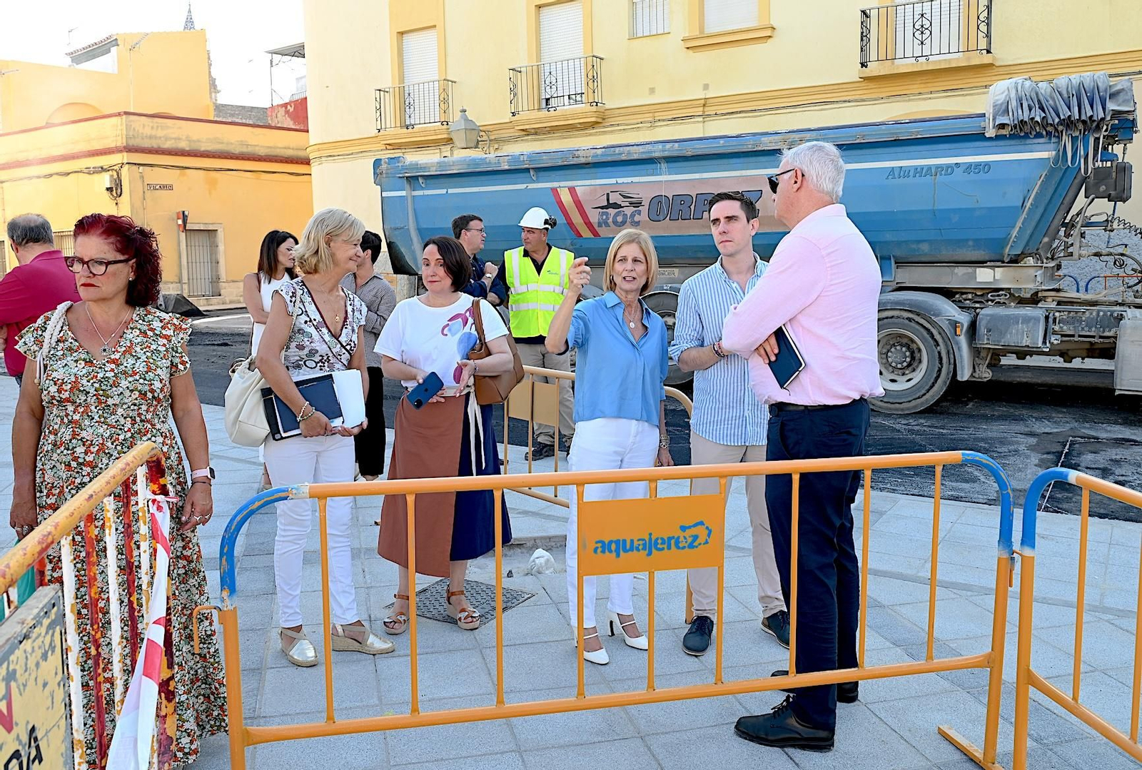 Visita de la alcaldesa a la plaza del Carbón. Visita de la alcaldesa a la plaza del Carbón.