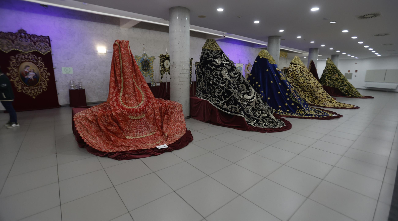 Fotos de la exposición comarcal cofrade en La Línea